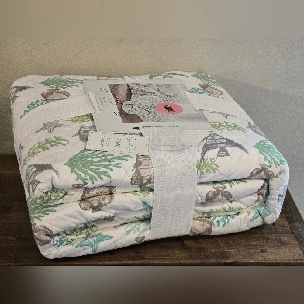 Sun and Sea King Quilt Nautical Beach Fish Ocean